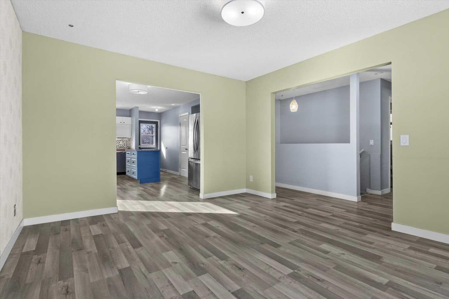 72 Marquis Place SE