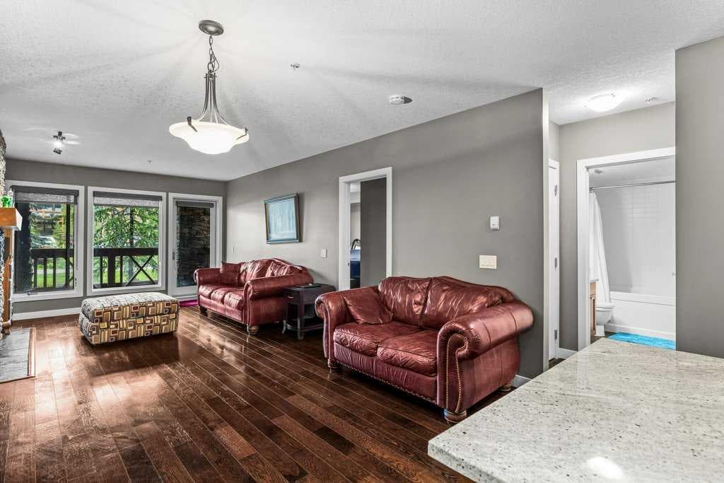 105, 106 Stewart Creek Landing 