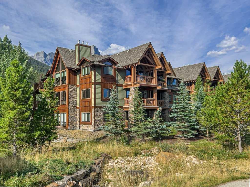 105, 106 Stewart Creek Landing 
