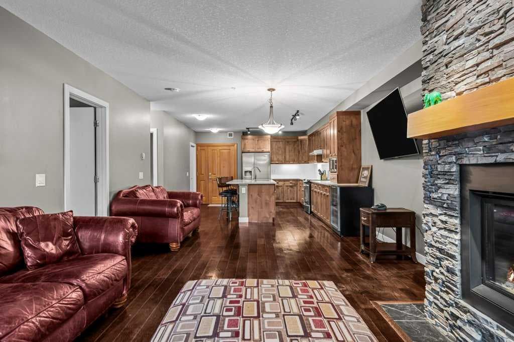 105, 106 Stewart Creek Landing 