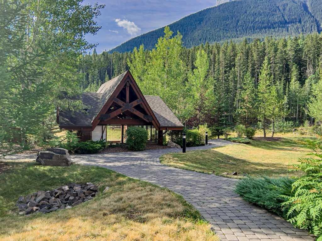 105, 106 Stewart Creek Landing 
