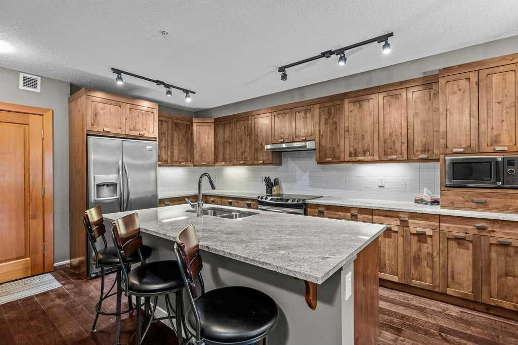 105, 106 Stewart Creek Landing 