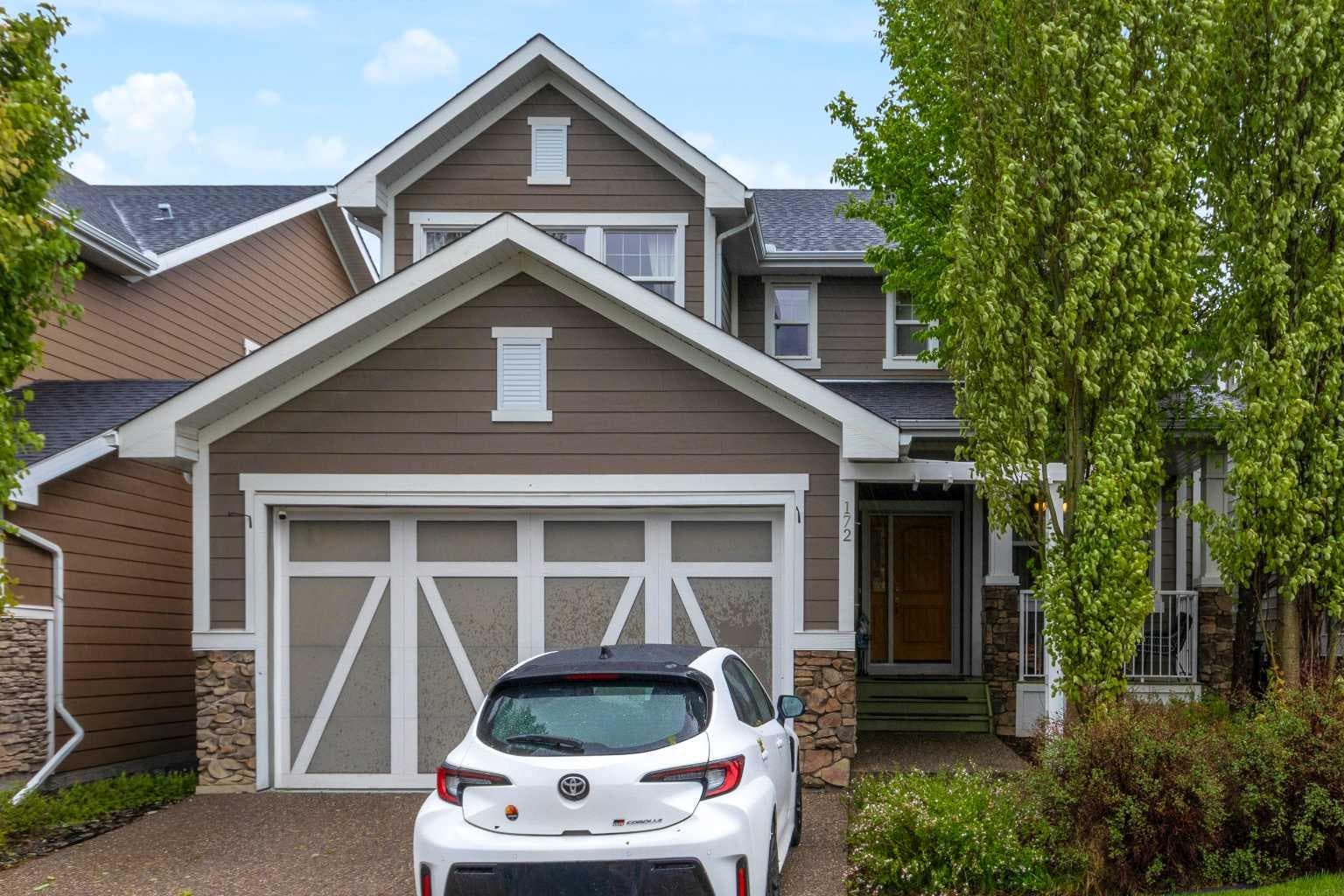 172 Ridge View Close 