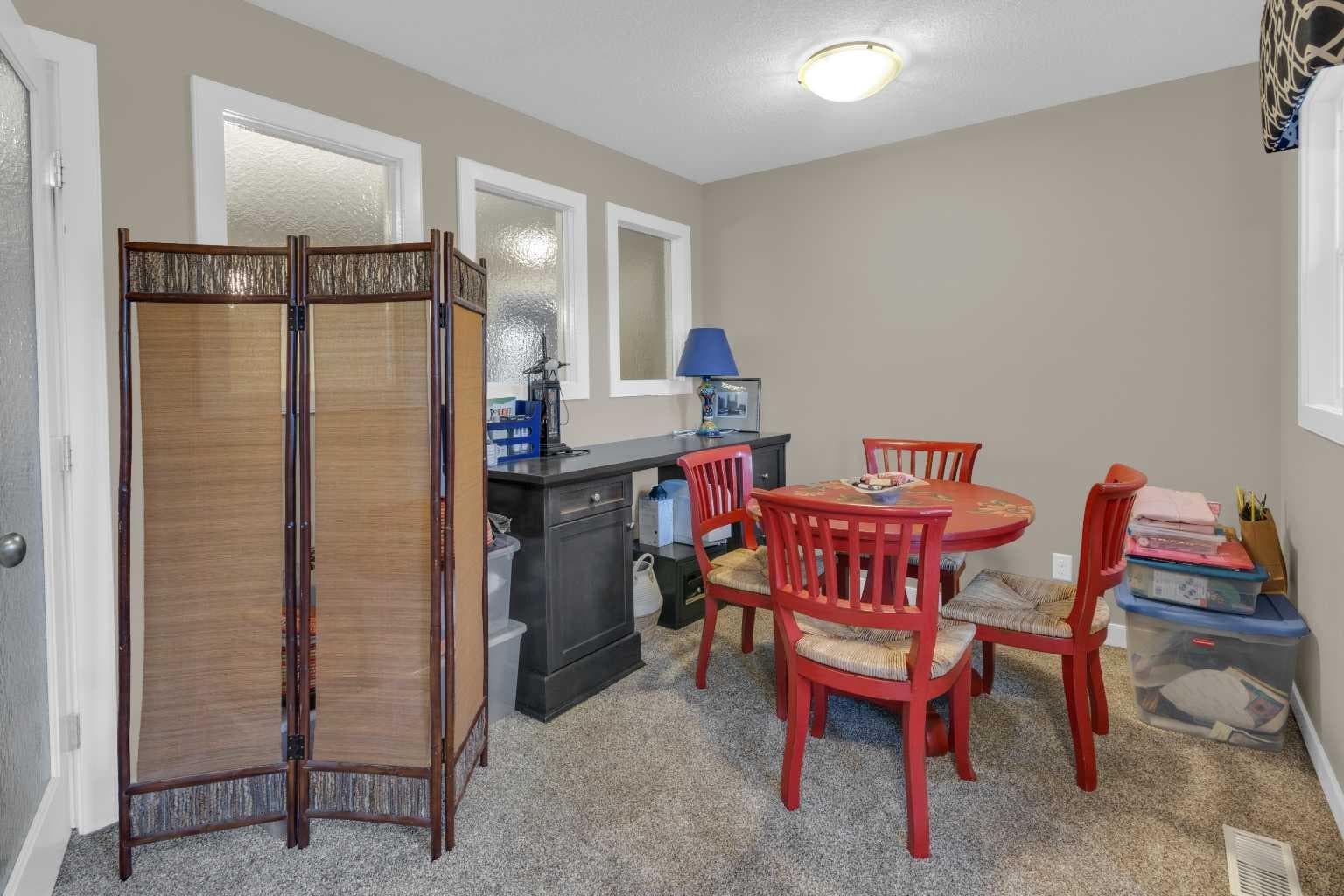 172 Ridge View Close 