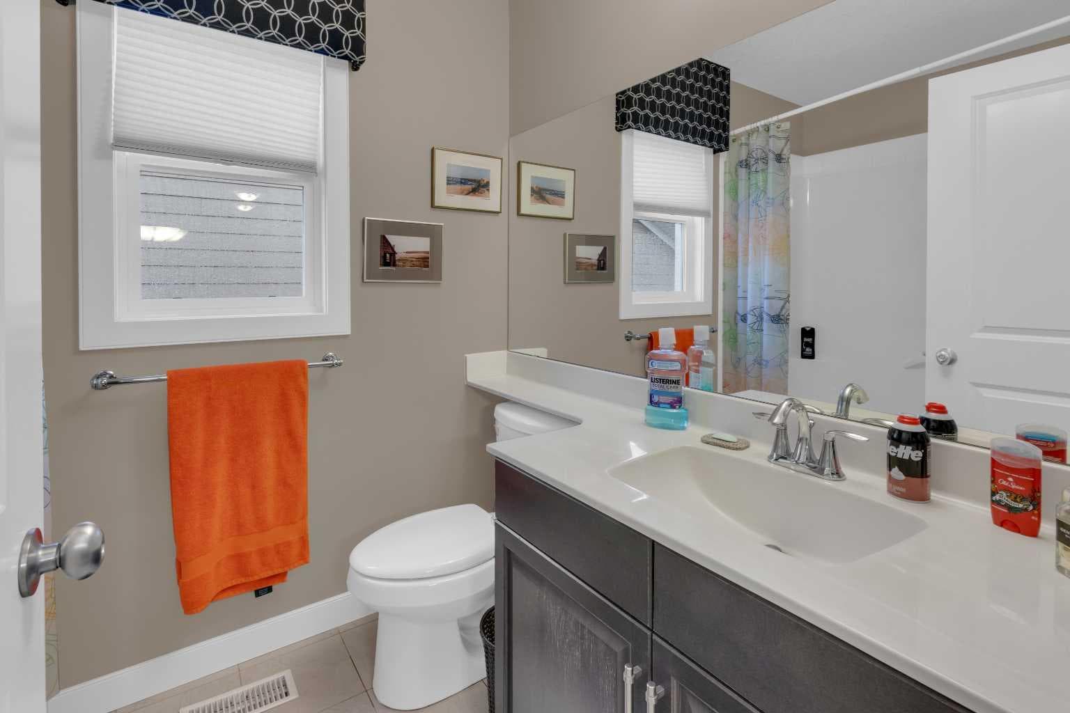 172 Ridge View Close 