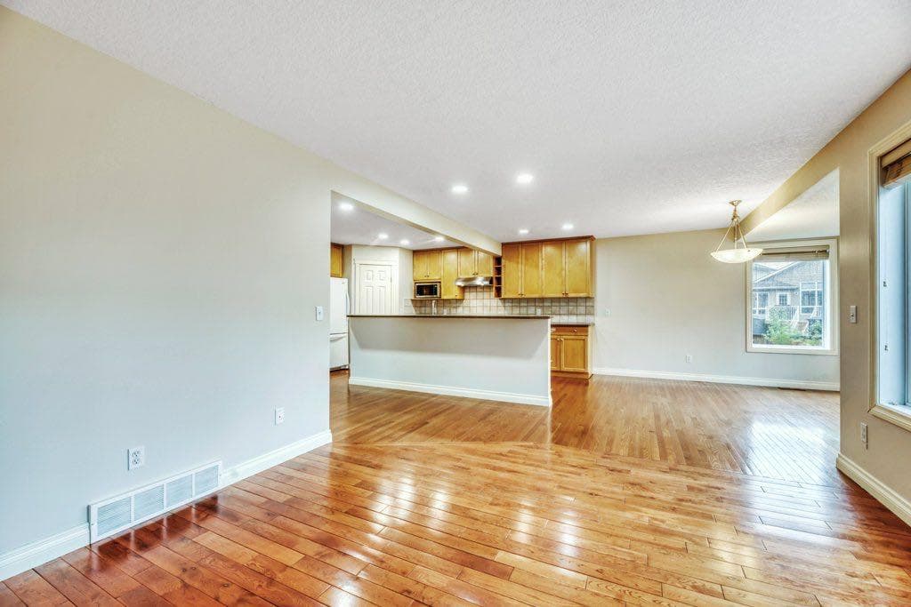 151 Cove Place 