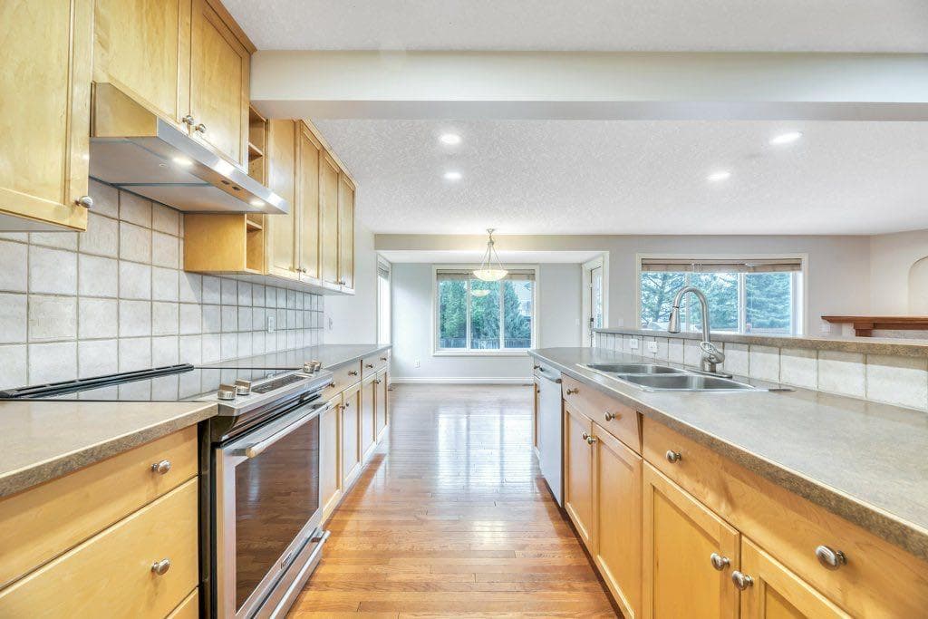 151 Cove Place 