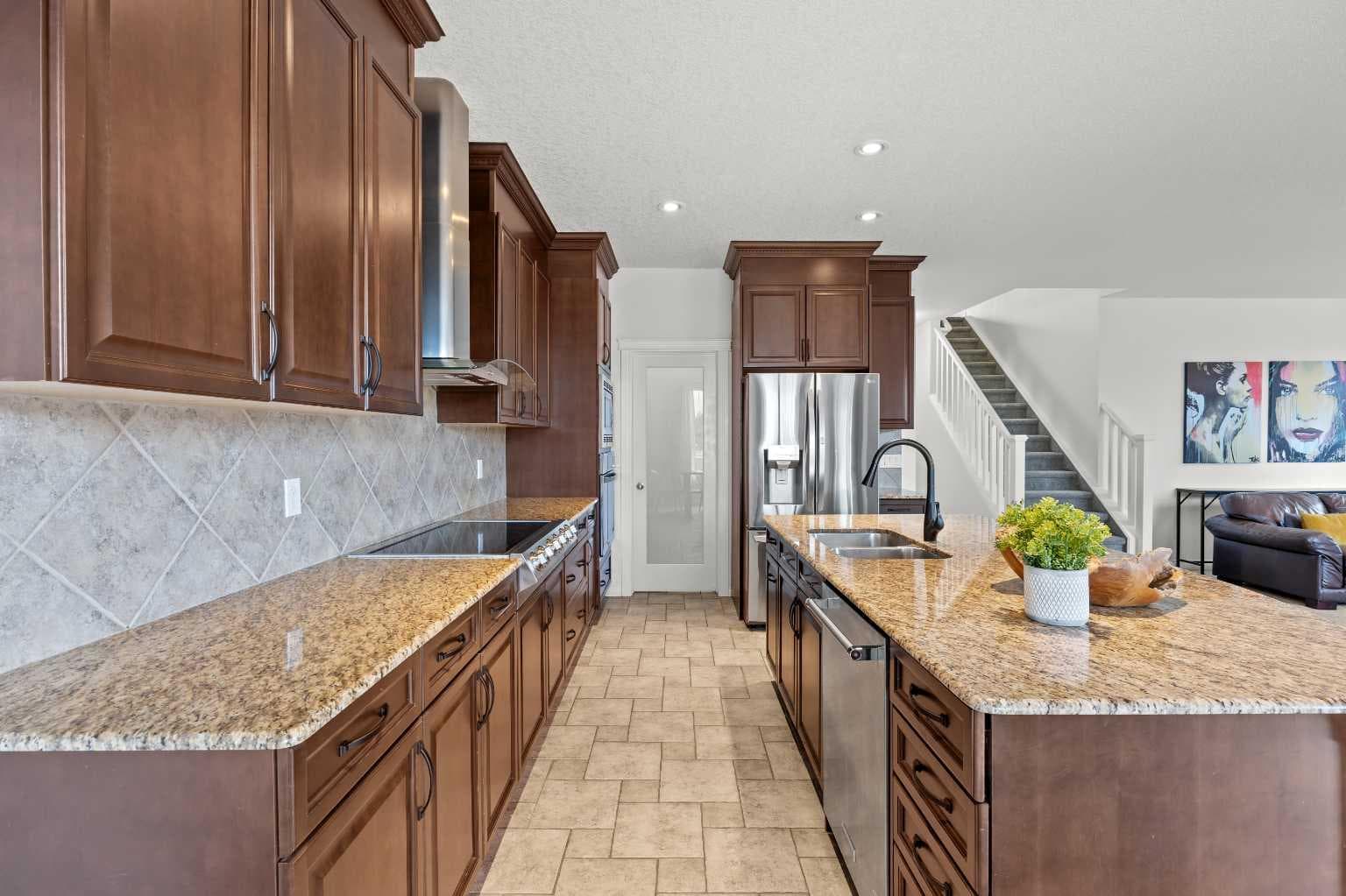 318 Coopers Drive SW