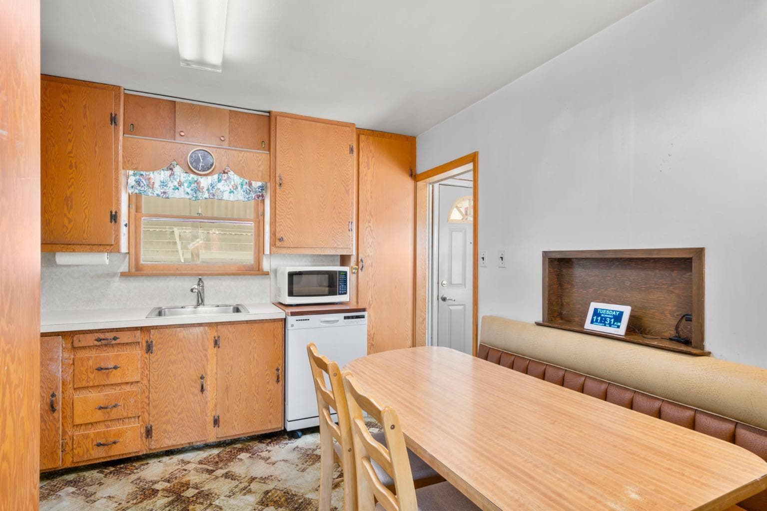 332 Third Street W