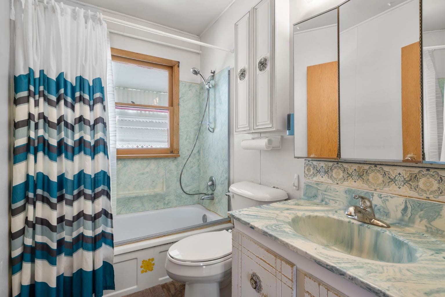 332 Third Street W