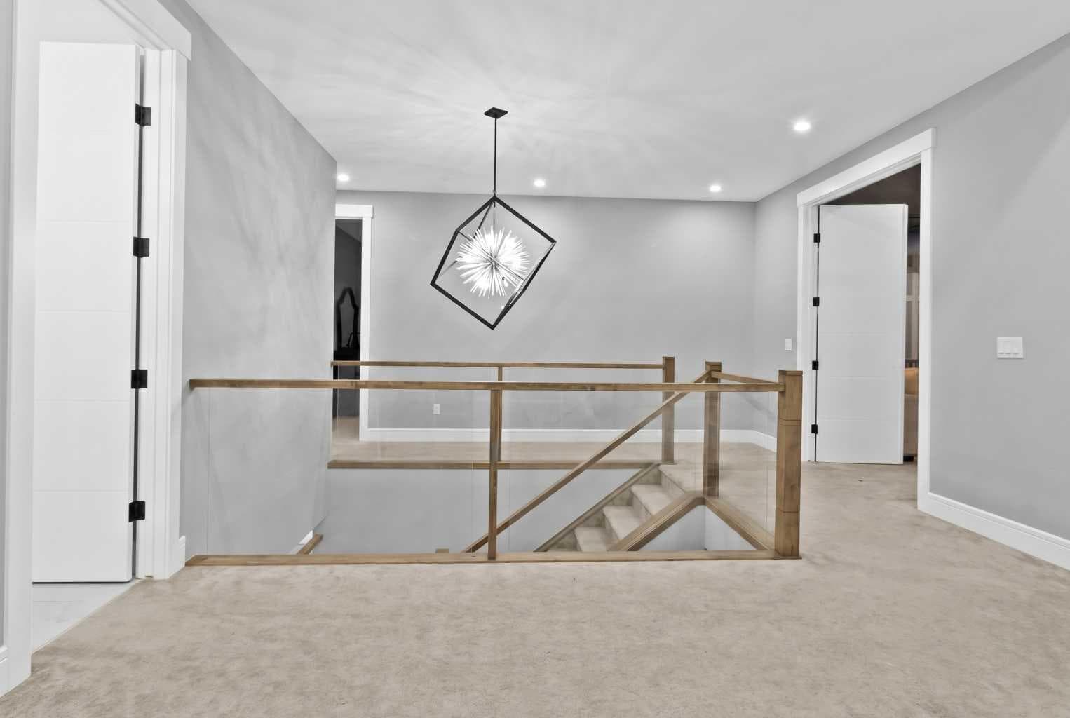 247 Kinniburgh Place 
