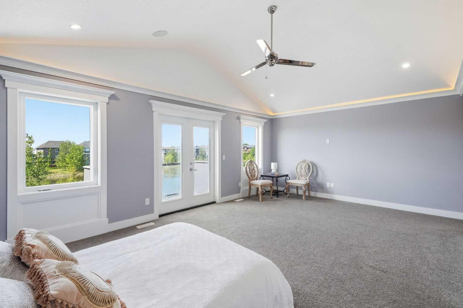 160 Kinniburgh Loop 