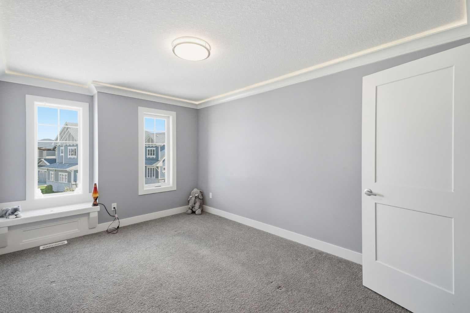 160 Kinniburgh Loop 