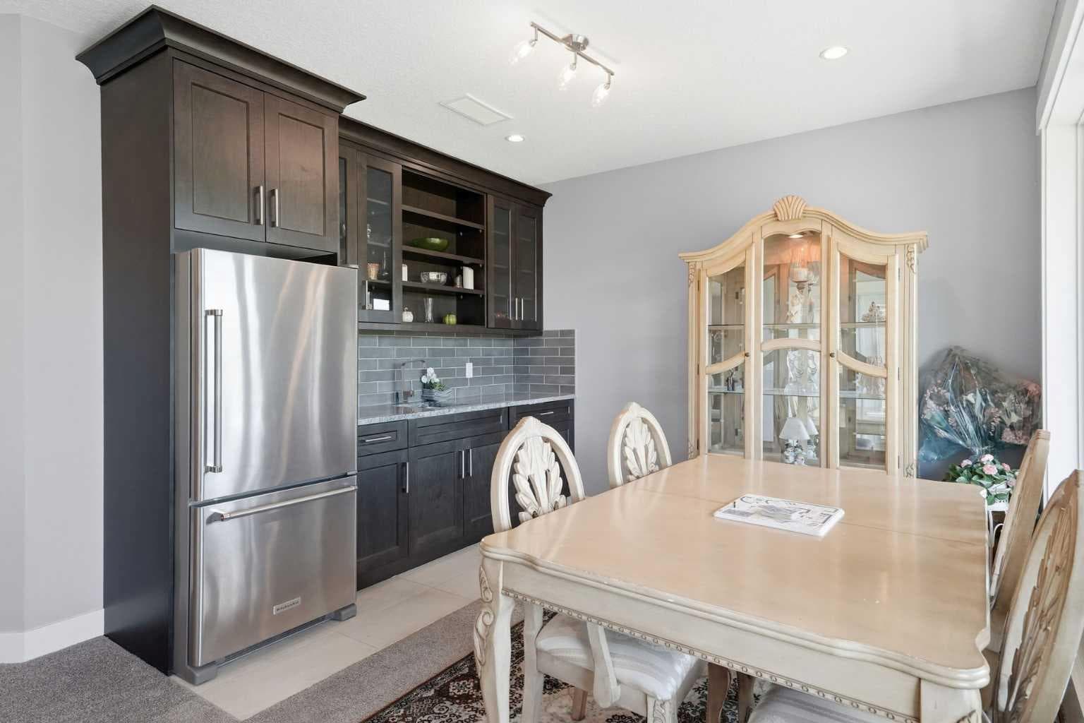 160 Kinniburgh Loop 