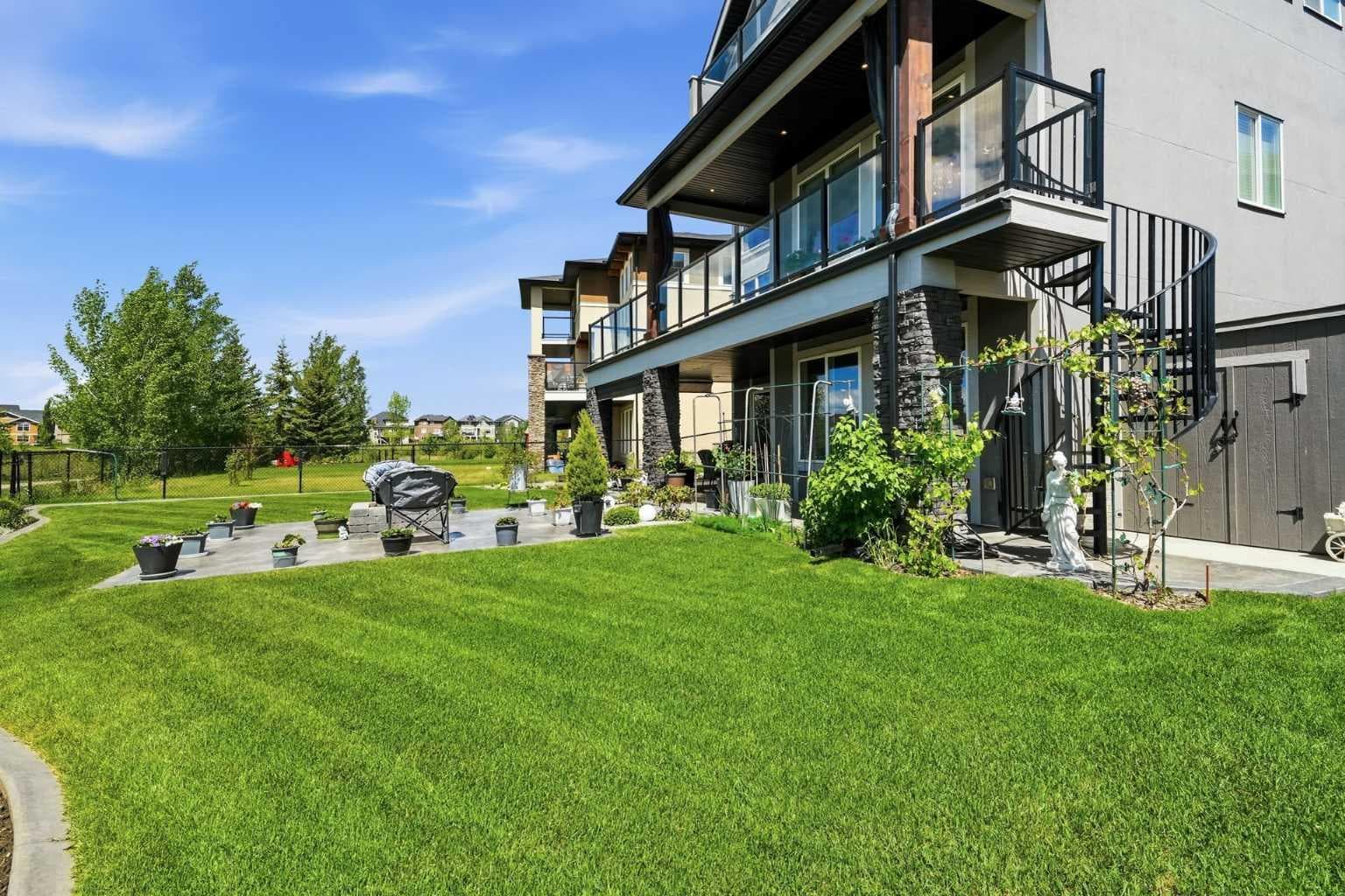 160 Kinniburgh Loop 