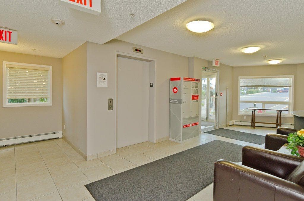 201, 390 MARINA Drive 