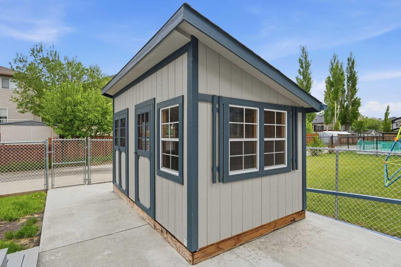 209 Oakmere Close 