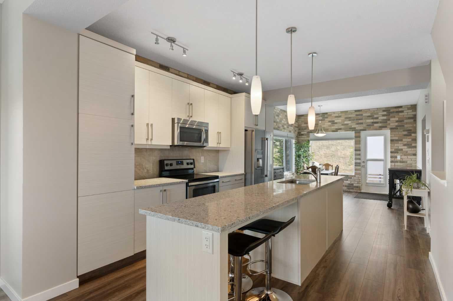 808, 501 River Heights Drive 