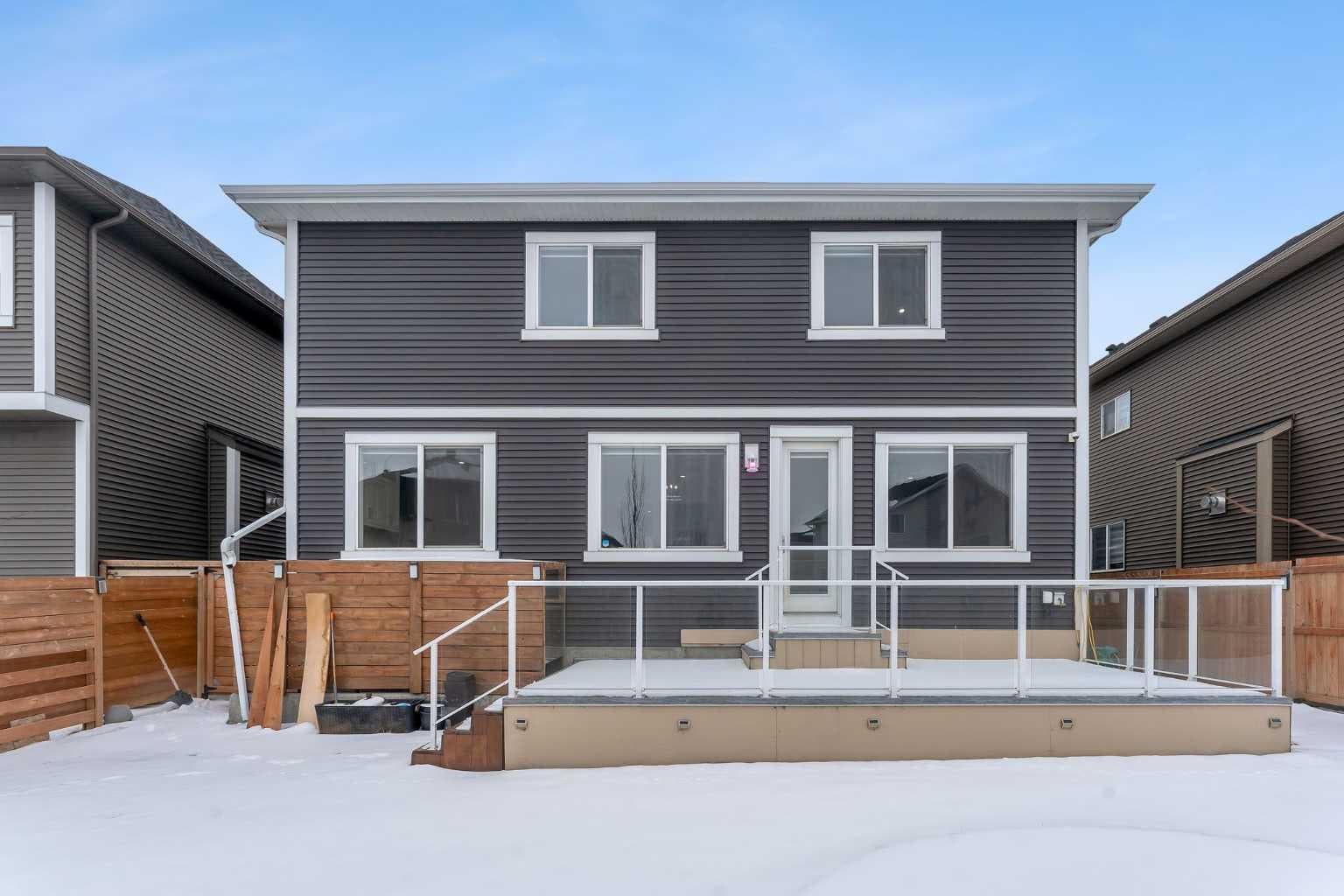 272 Aspenmere Way 