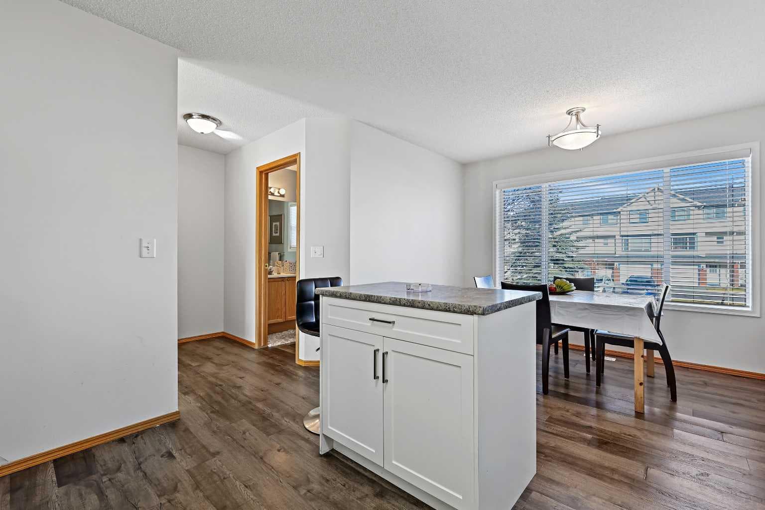 258 Rocky Ridge Court NW