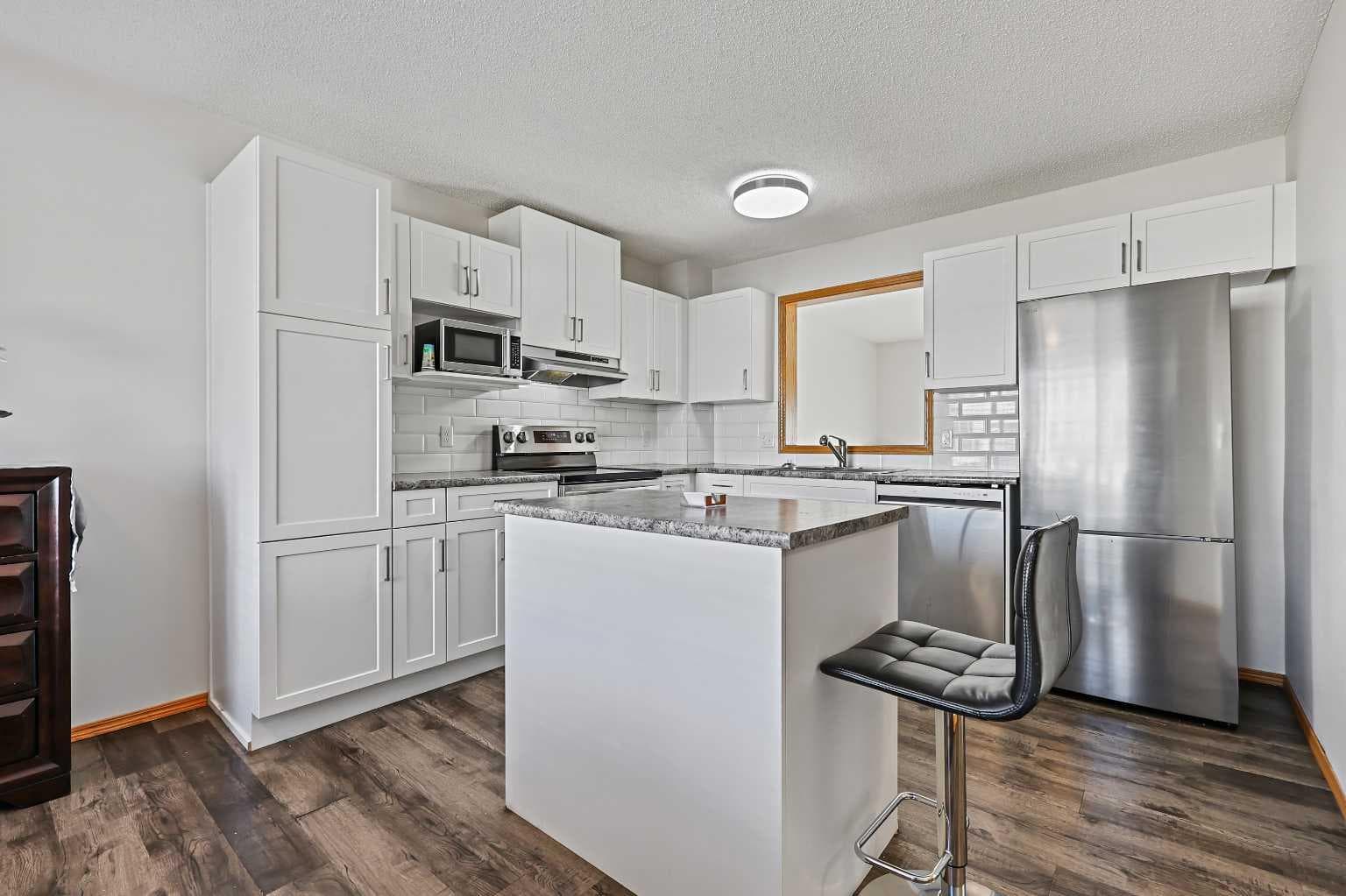 258 Rocky Ridge Court NW