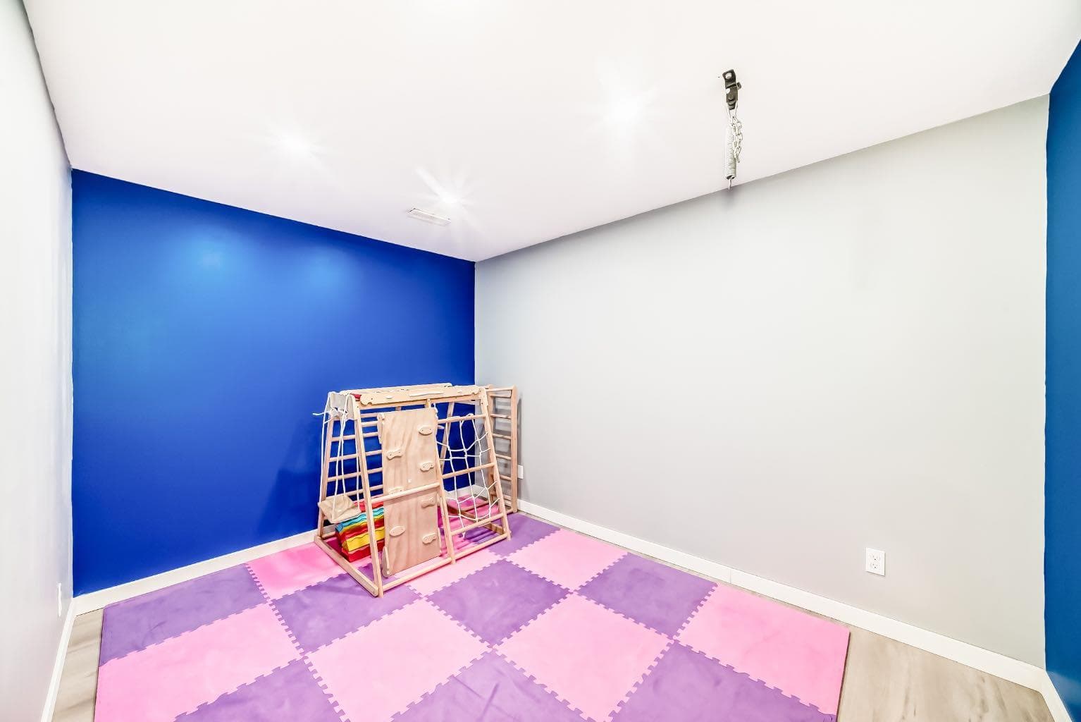 10 Reunion Grove NW