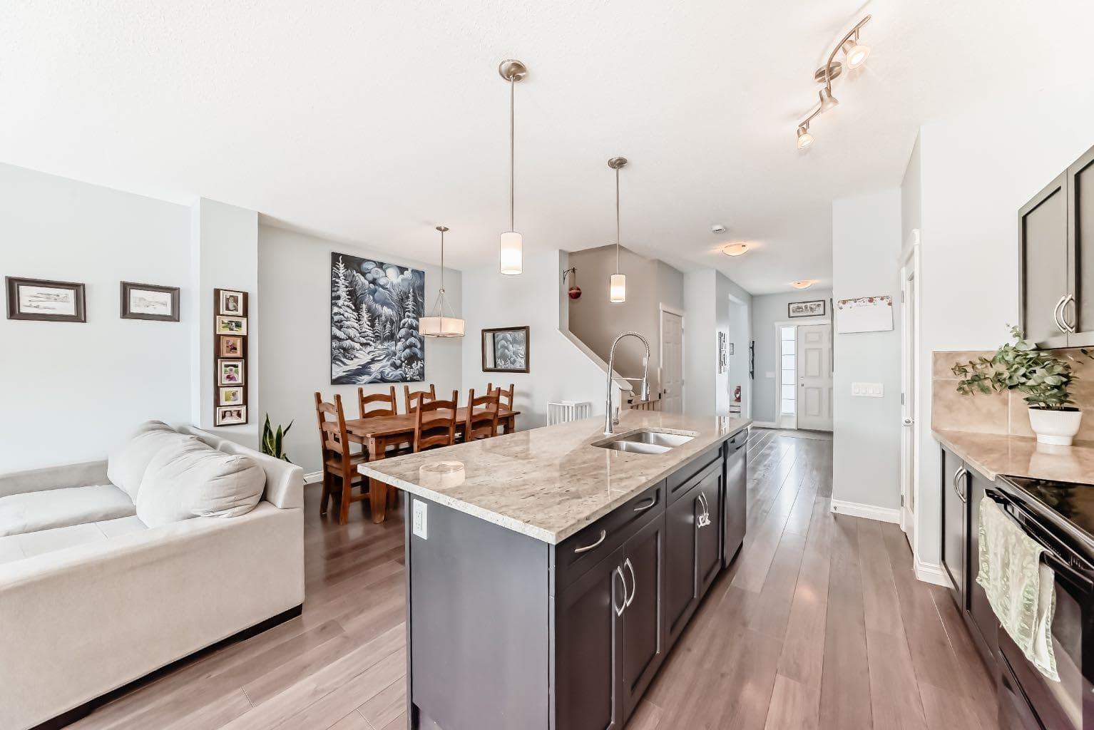 10 Reunion Grove NW