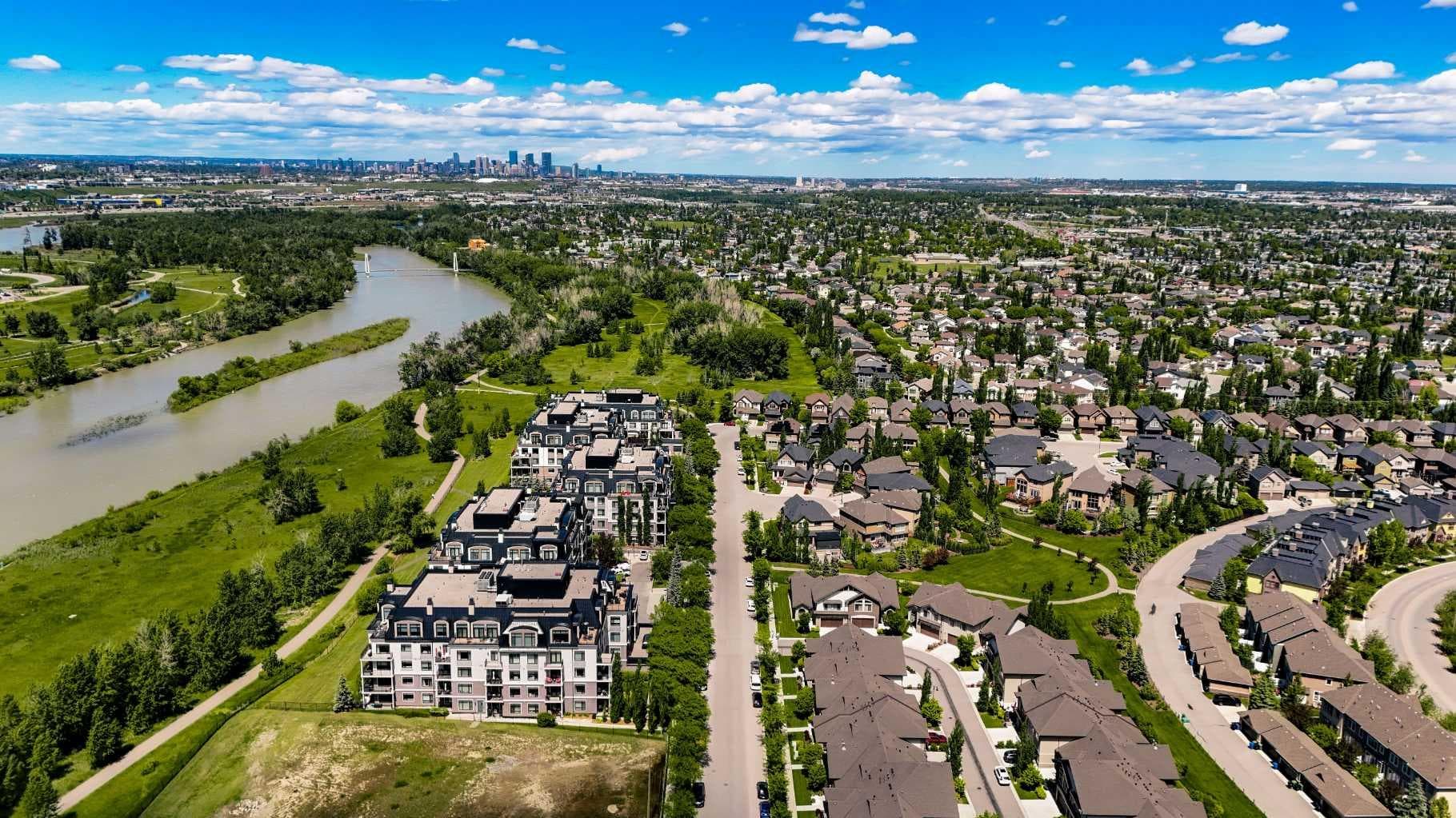 104, 221 Quarry Way SE