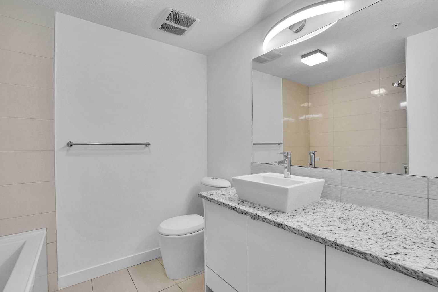 214, 15 Aspenmont Heights SW