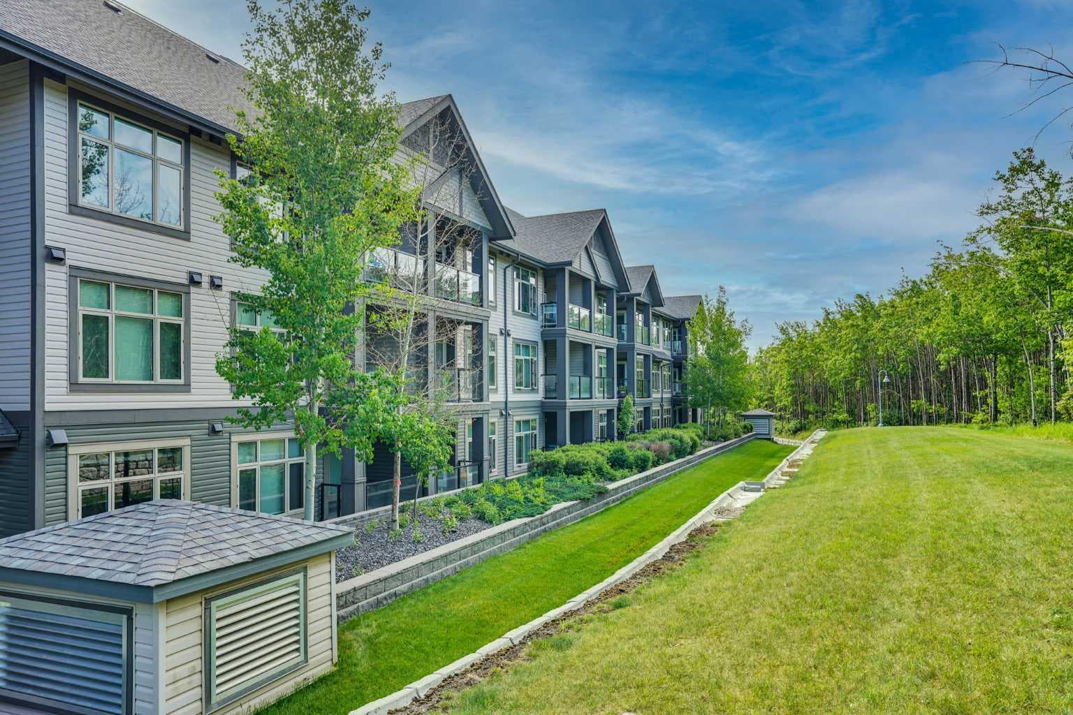 214, 15 Aspenmont Heights SW