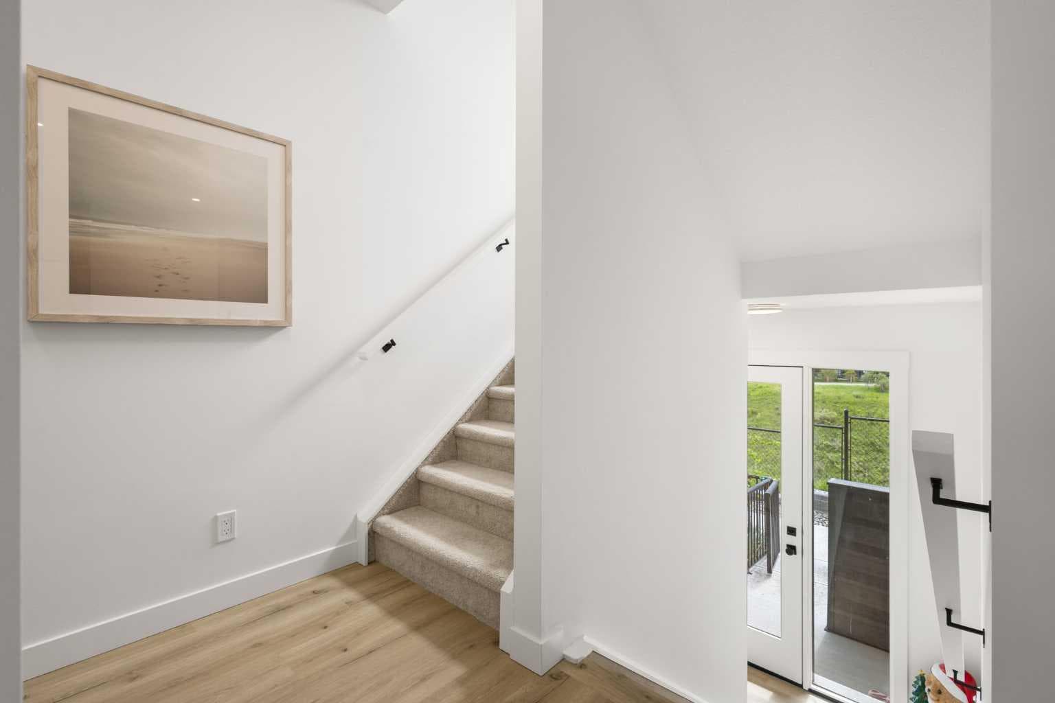327, 85 sage hill Heights NW