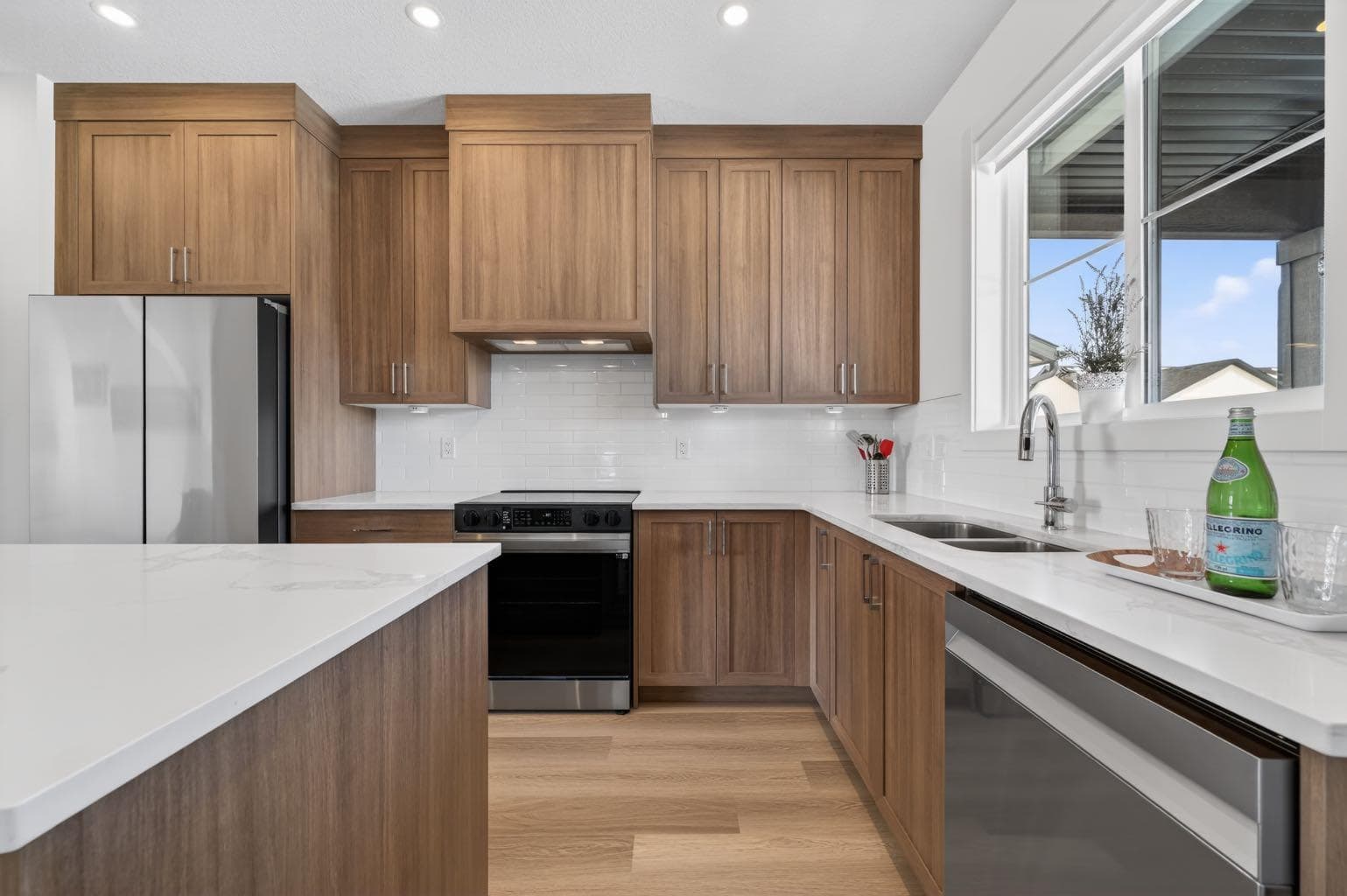 1501, 201 Cooperswood Green SW
