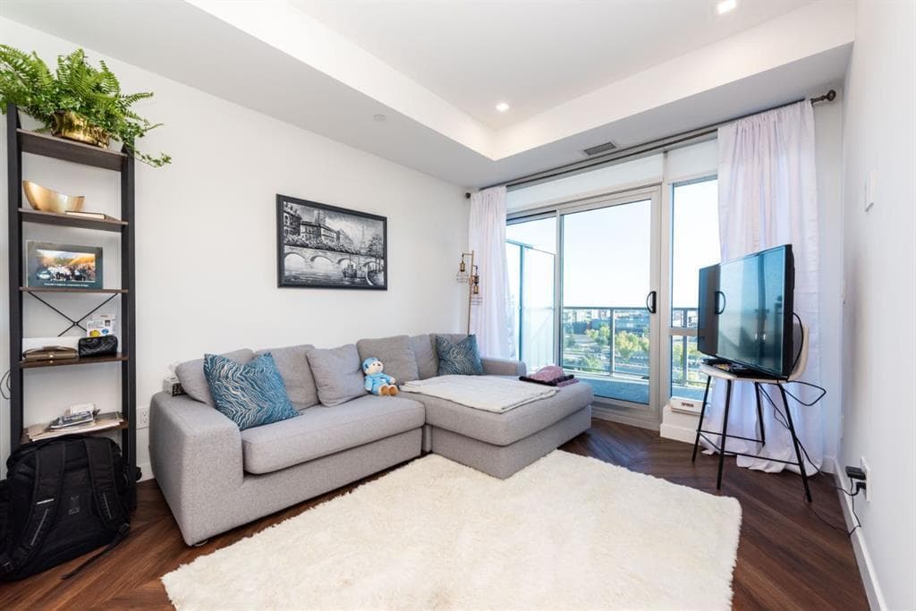 516, 8505 Broadcast Avenue SW