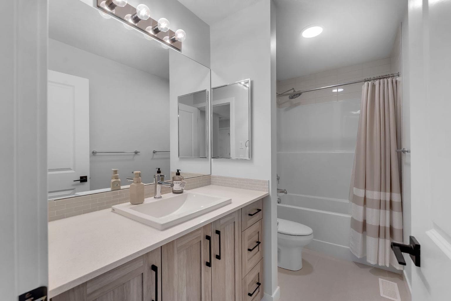 720 Midtown Drive SW