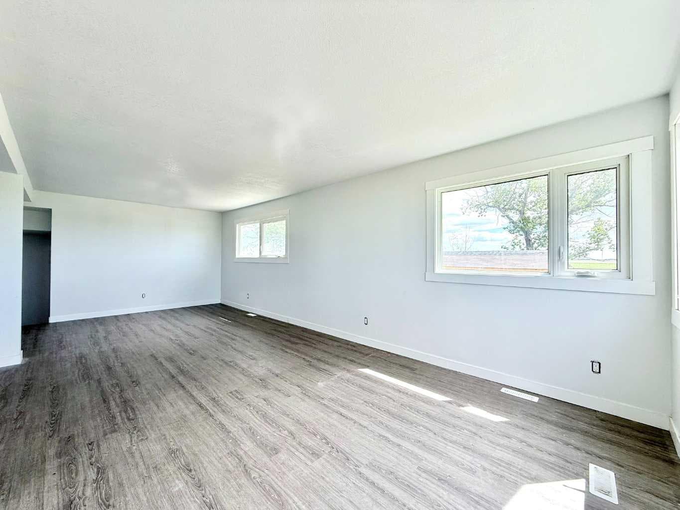 263080 Township Road 270A  