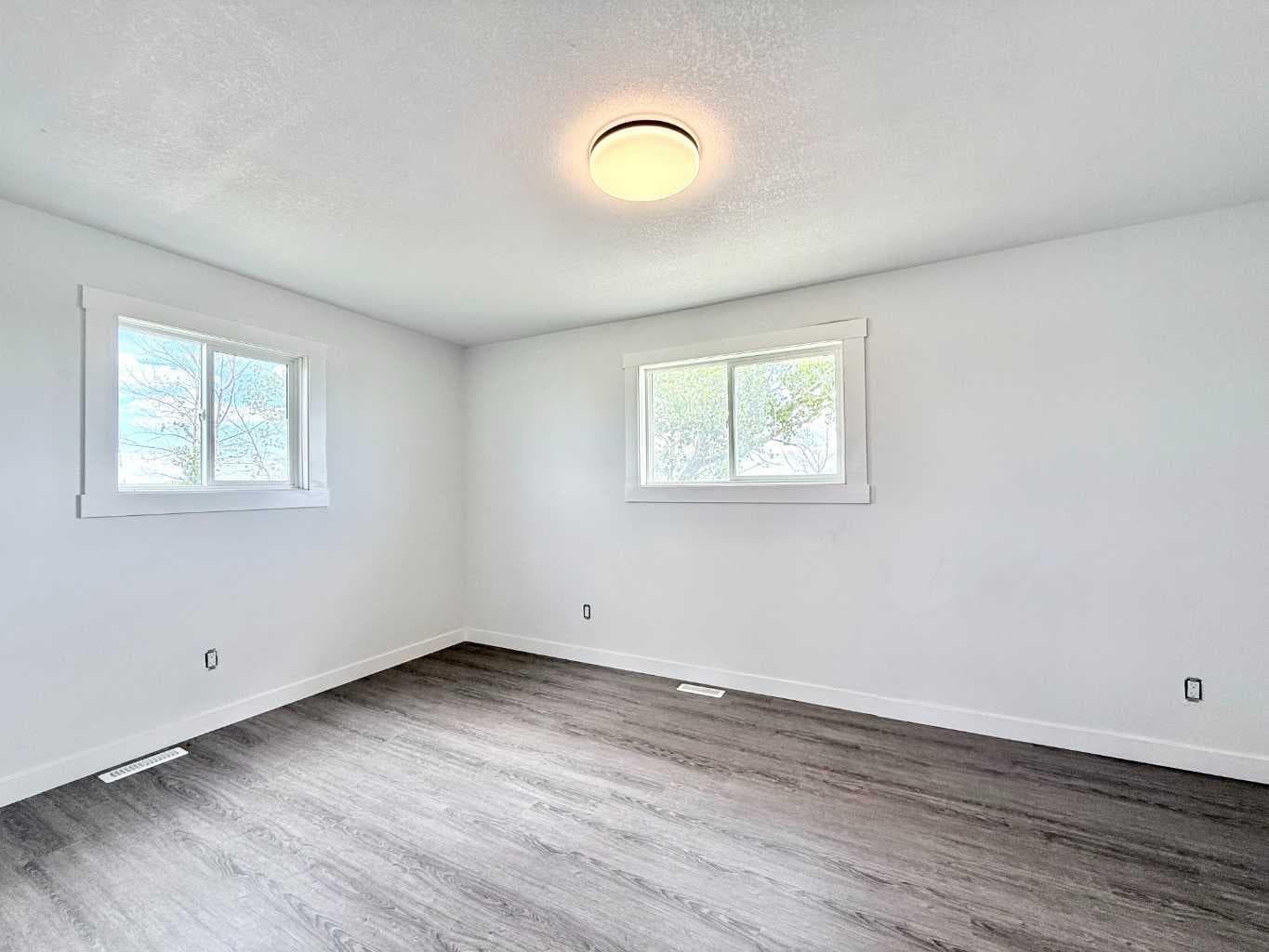 263080 Township Road 270A  