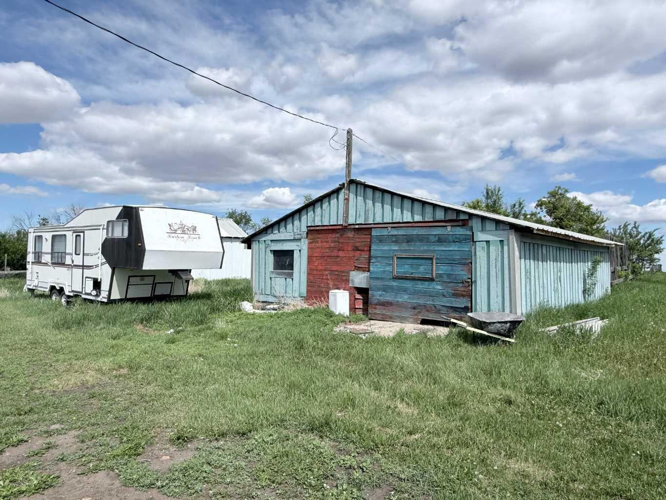 263080 Township Road 270A  