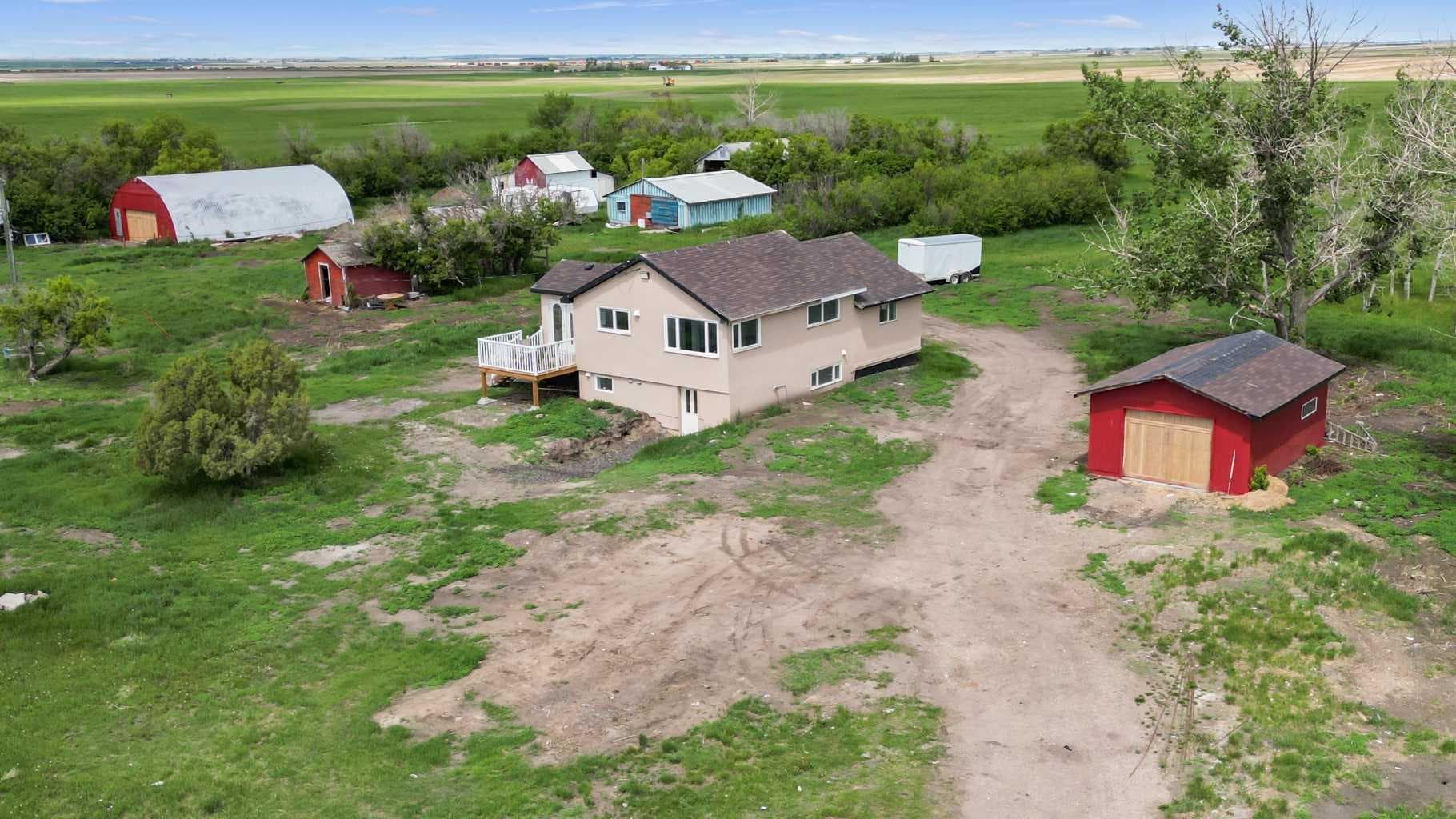 263080 Township Road 270A  
