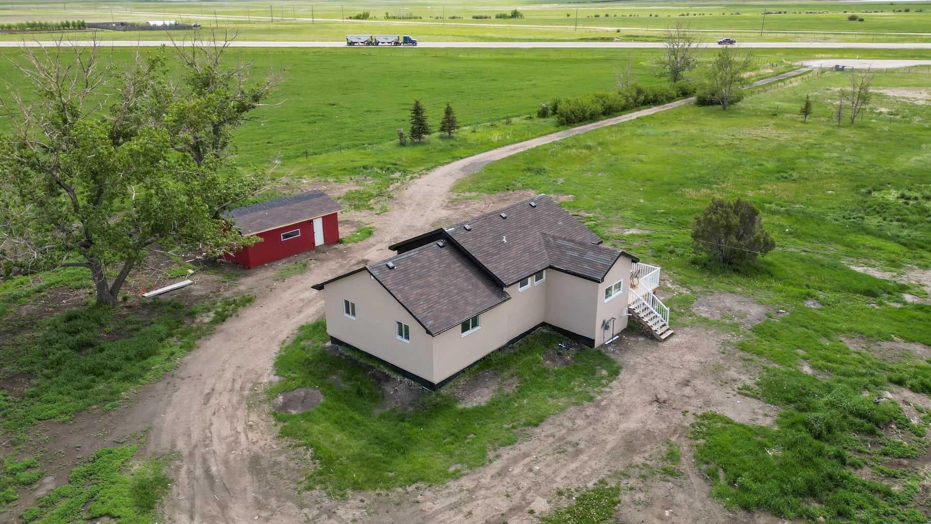 263080 Township Road 270A  