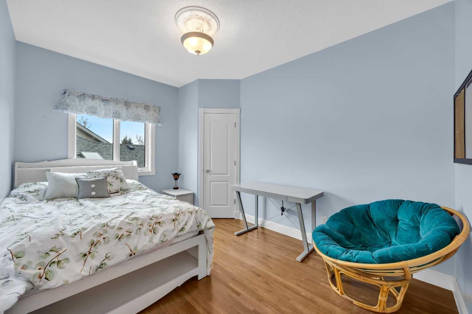 216 Evergreen Heath SW