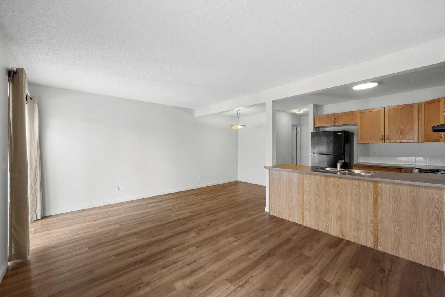 27 Panatella Villas NW