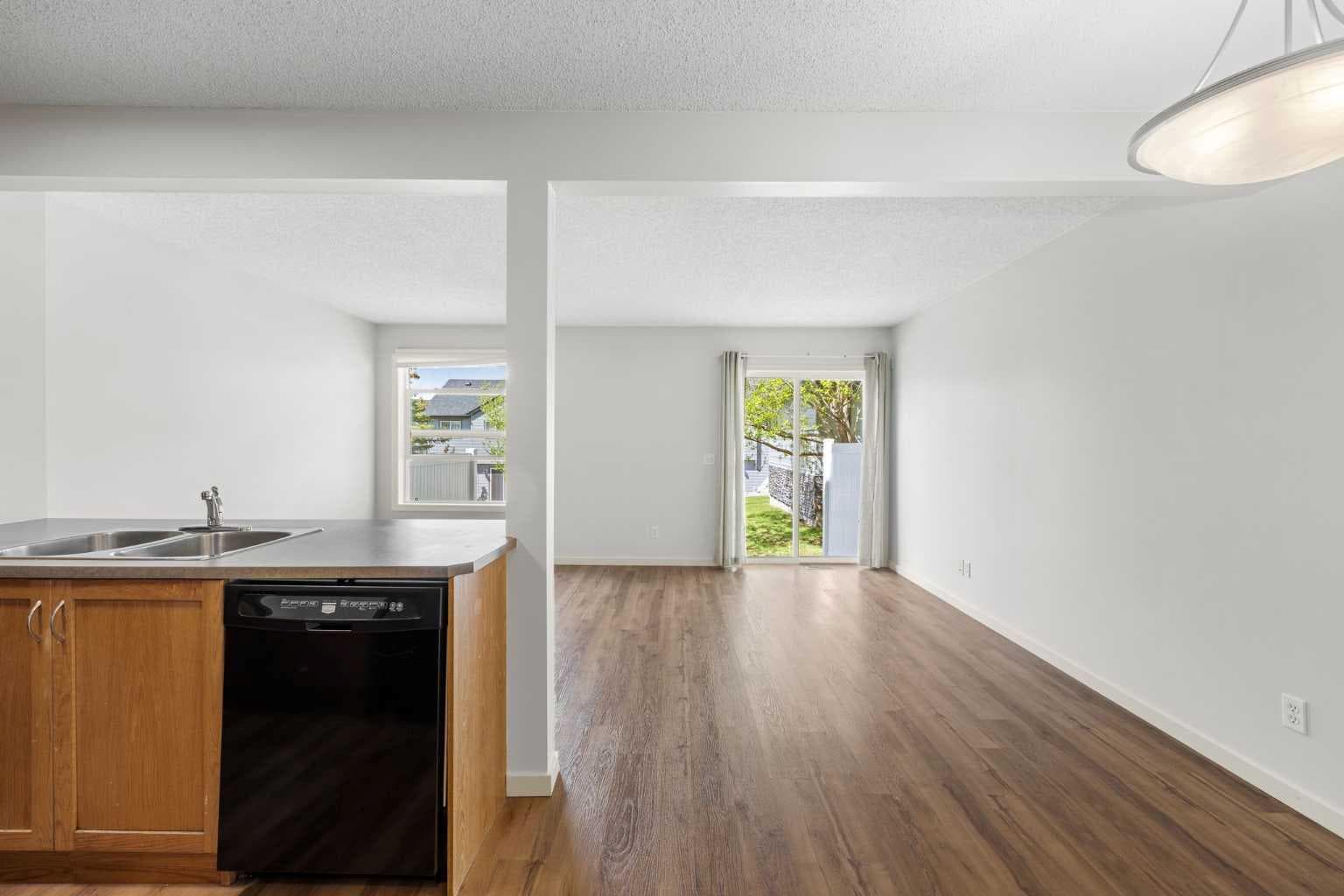 27 Panatella Villas NW