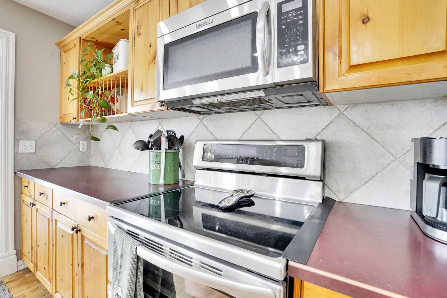 251 Lakeview Cove 