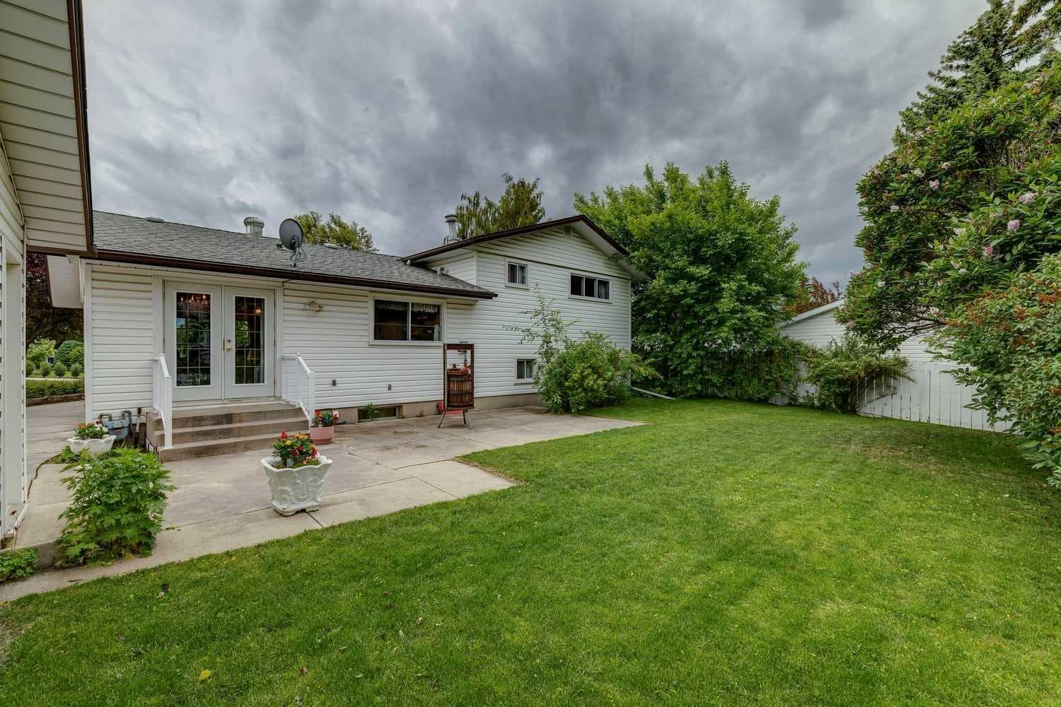 5036 Vallance Crescent NW