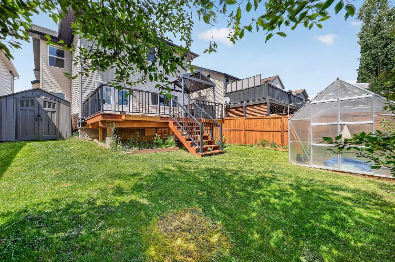 52 Reunion Close NW