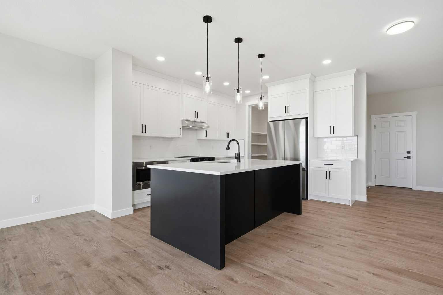 454 Kinniburgh Loop 