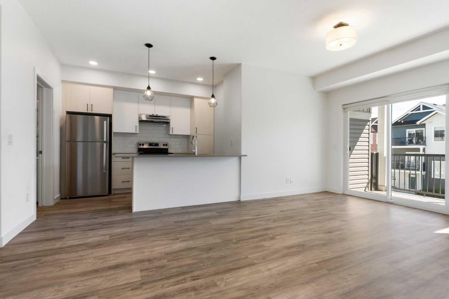1804, 24 Rivercrest Drive 