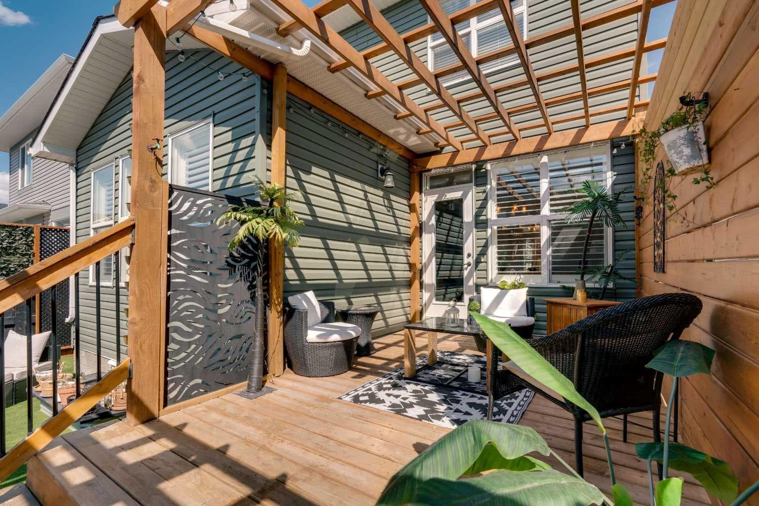 203 Bayview Circle SW
