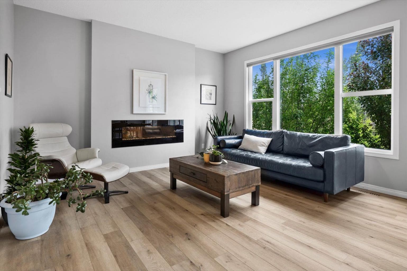 58 Crestbrook Drive SW