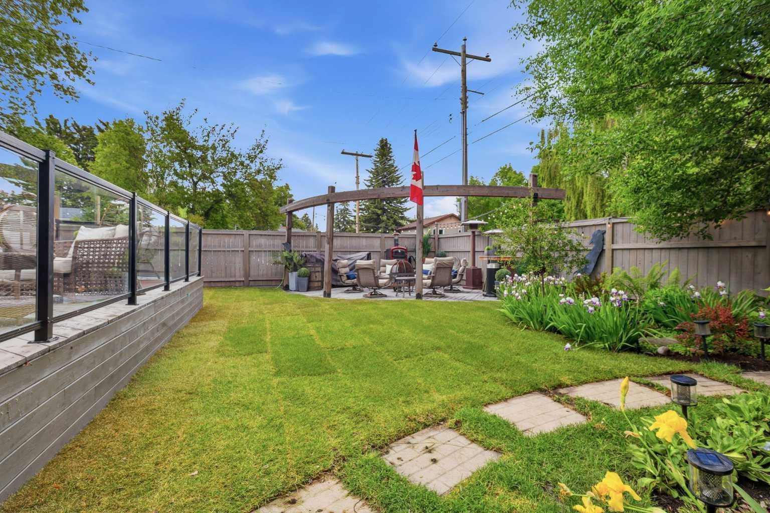 349 Capri Avenue NW